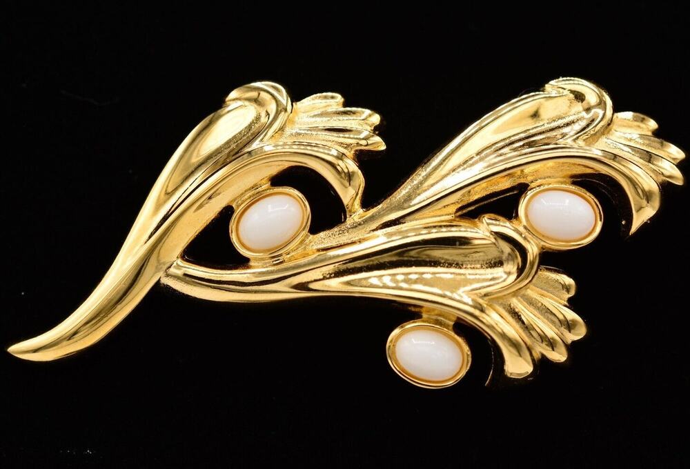Givenchy Vintage Flower Cabochon Pin Brooch Milky White Gold Signed 1980s BinAH